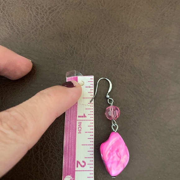 Vintage Pink Mother Of Pearl Dangle Earrings - Picture 6 of 6